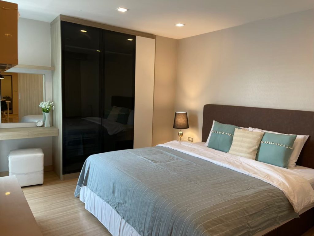 One Bedroom Condo For Rent