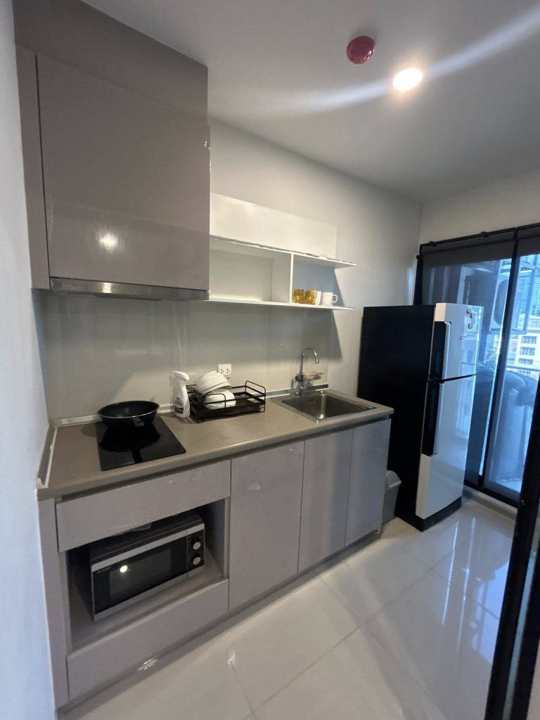 One Bedroom Condo For Rent