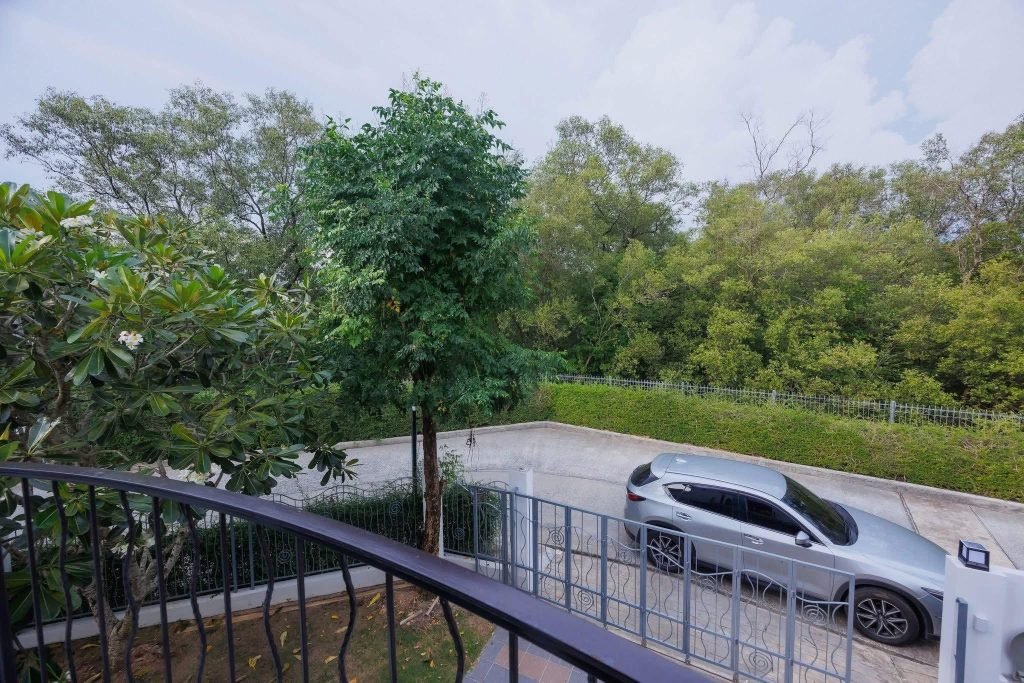 Detached House For Rent
