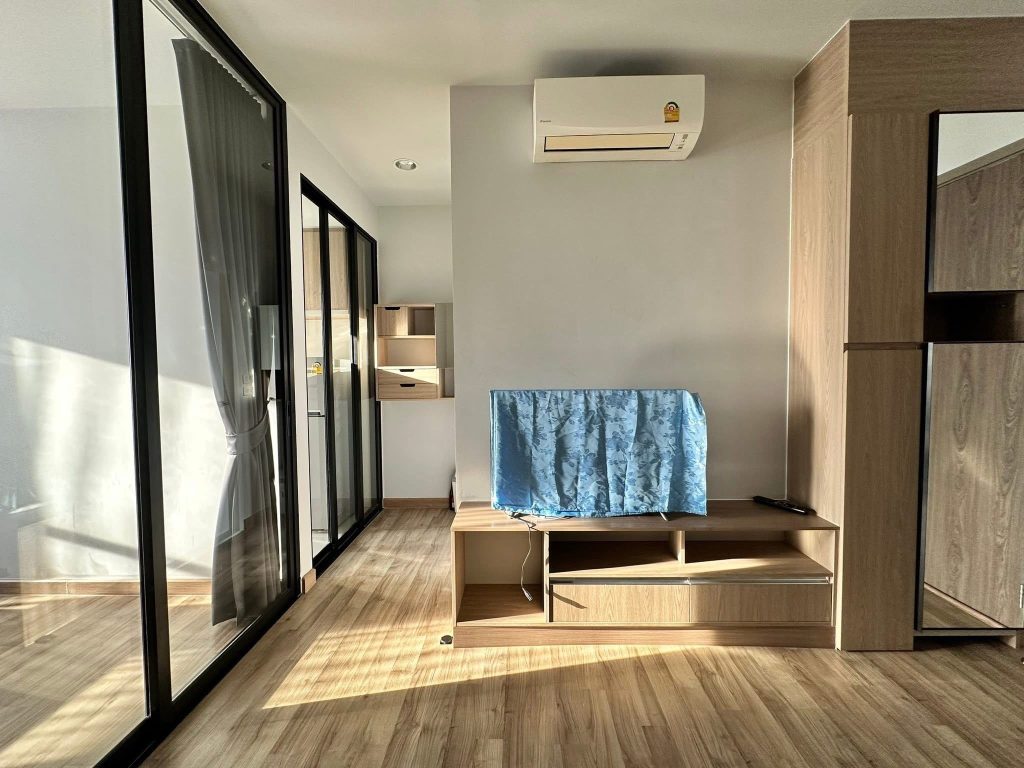 One Bedroom Condo For Rent