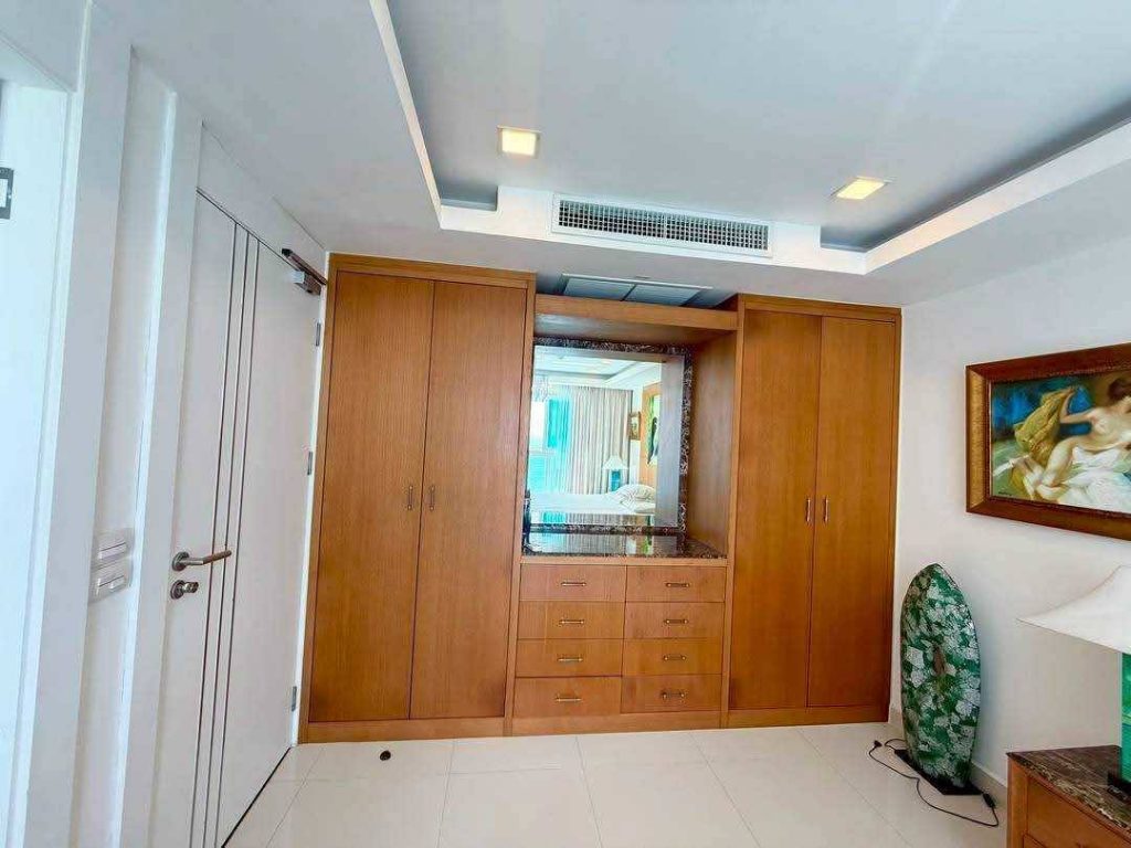 Pent House For Sale