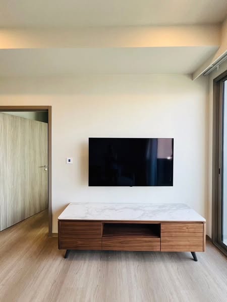 One Bedroom Condo For Rent