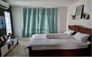 Town house For Rent