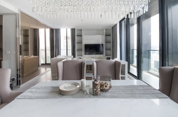 Large Three Bedroom Apartment For Rent