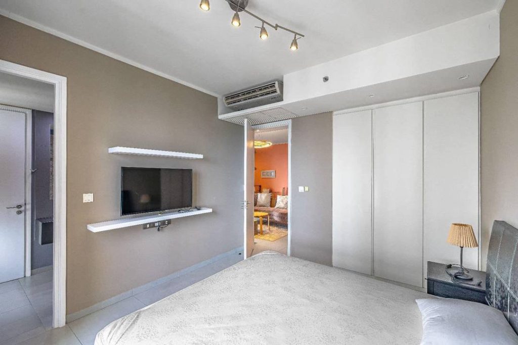 Two Bedroom Condo For Rent