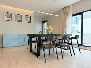 Detached House For Rent