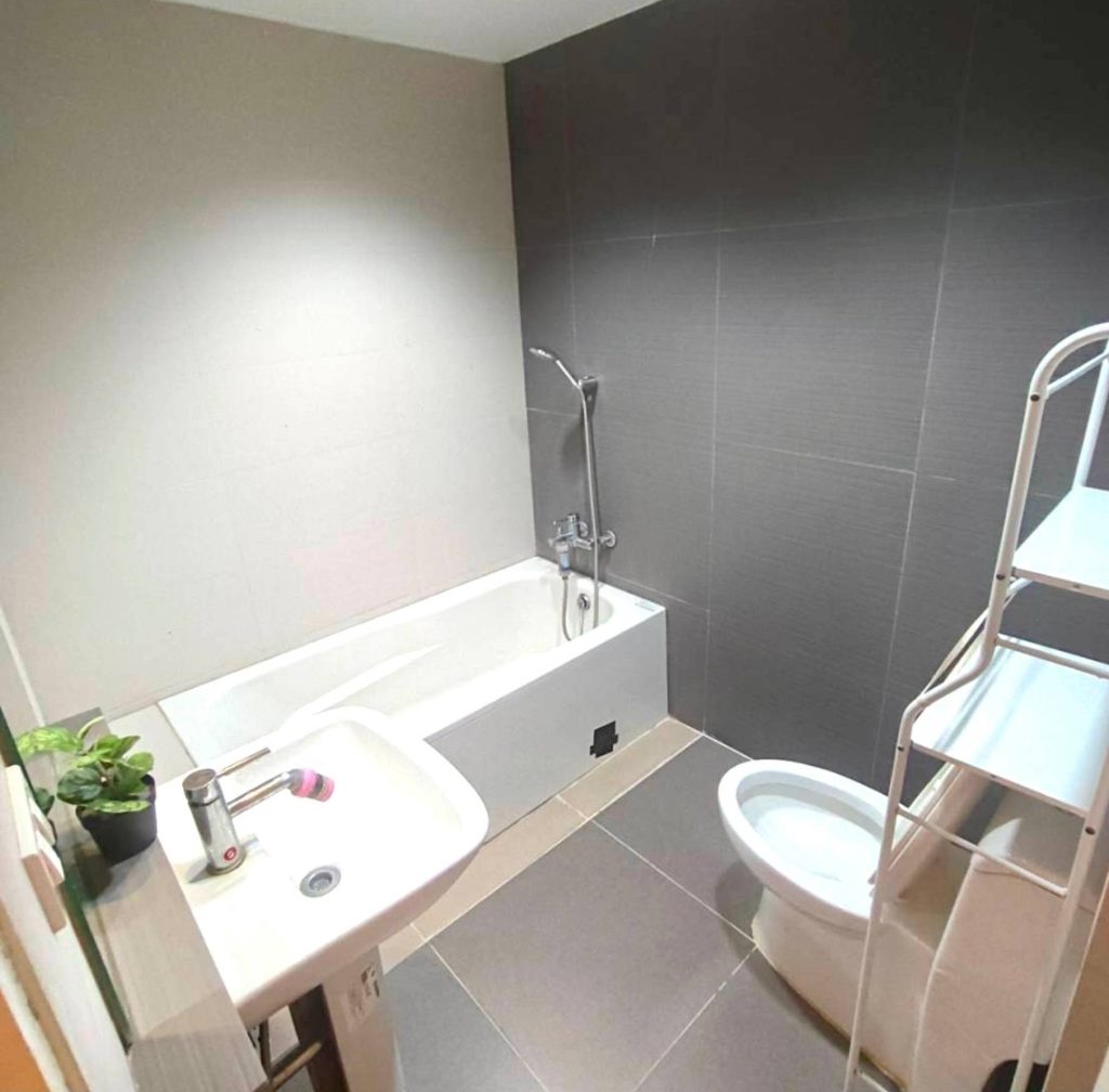 Two Bedroom Condo For Rent