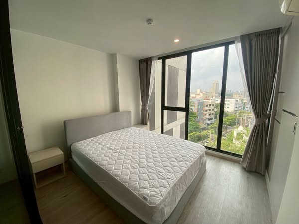 One Bedroom Condo For Rent