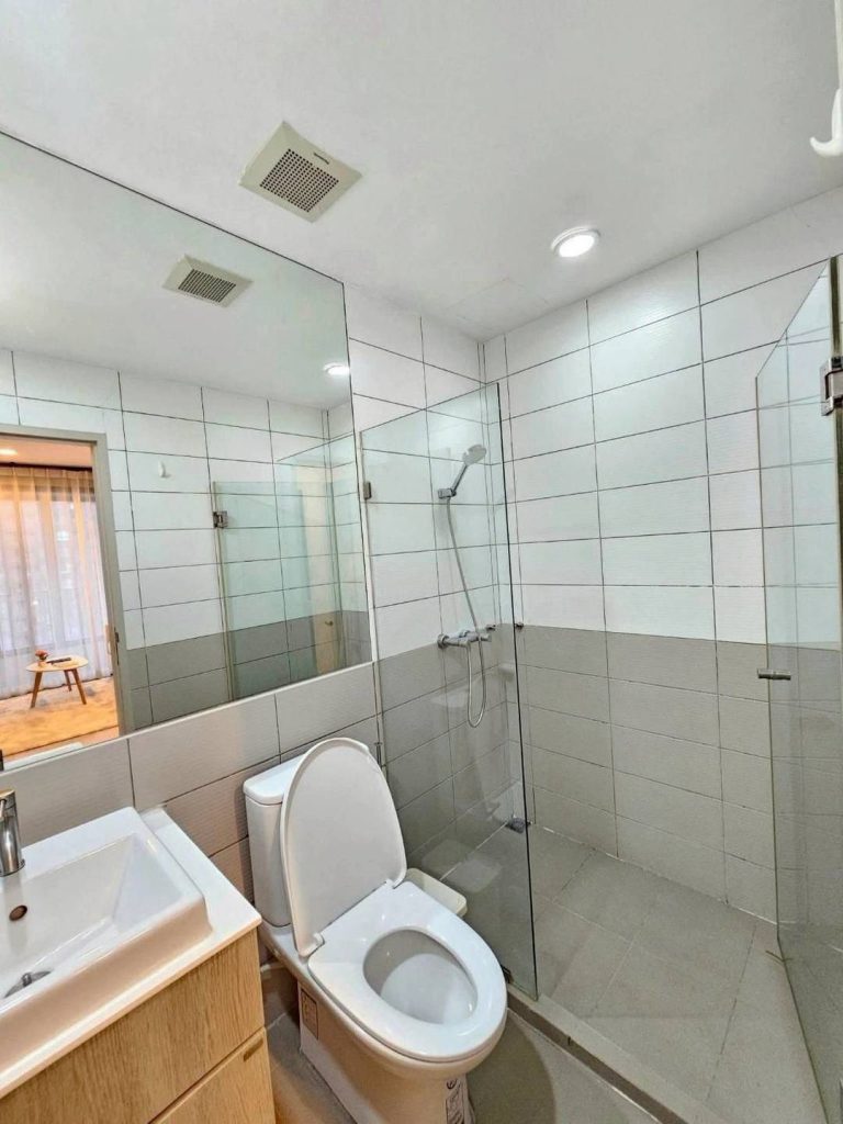 Two Bedroom Condo For Rent