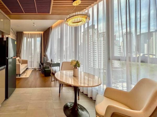 One Bedroom Condo For Rent