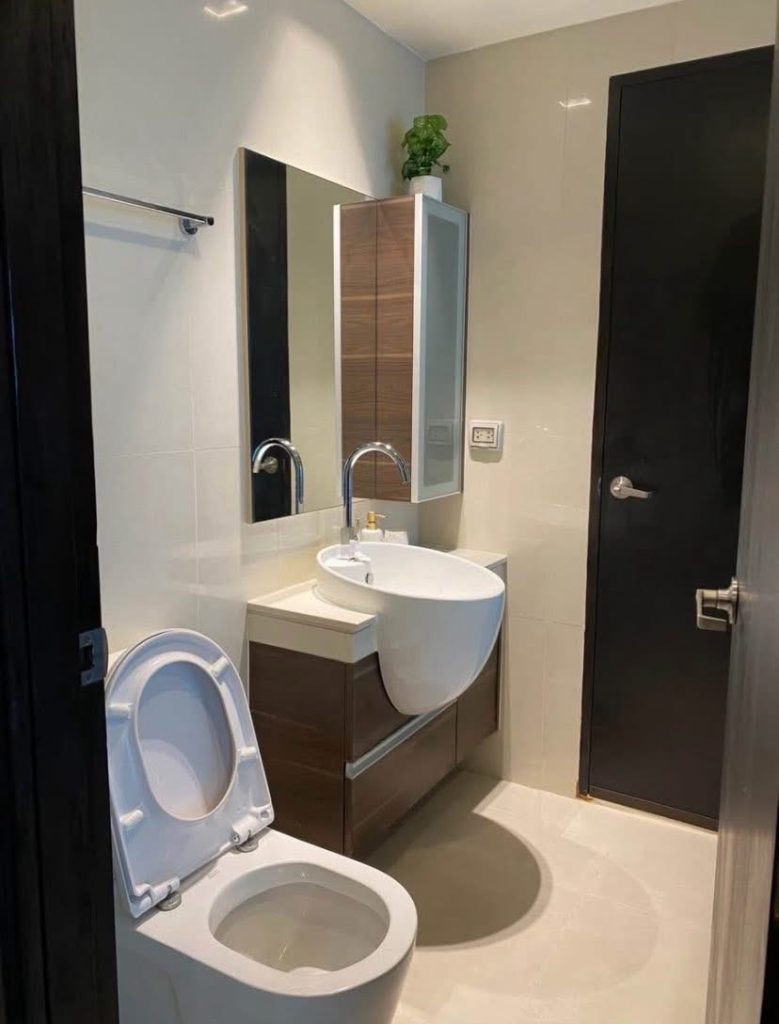 One Bedroom Condo For Rent