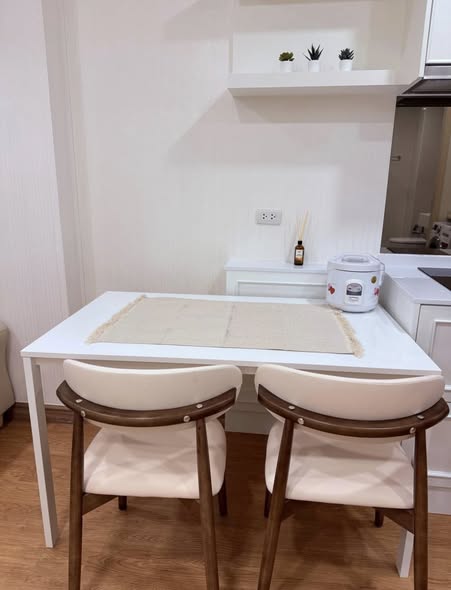 One Bedroom Condo For Rent