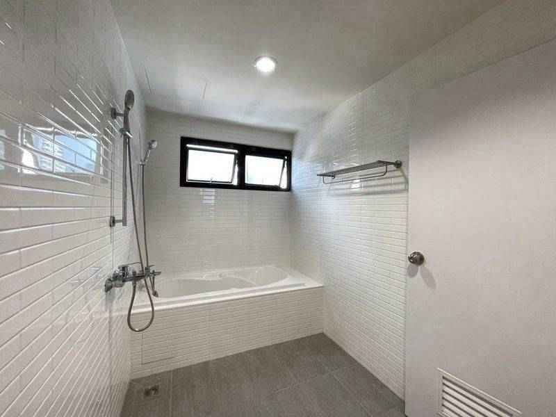 Two Bedroom Condo For Rent
