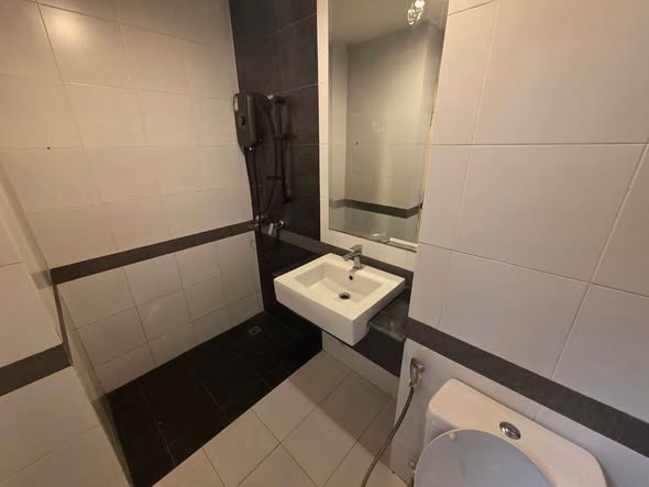 One Bedroom Condo For Rent