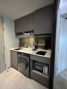 One Bedroom Condo For Rent