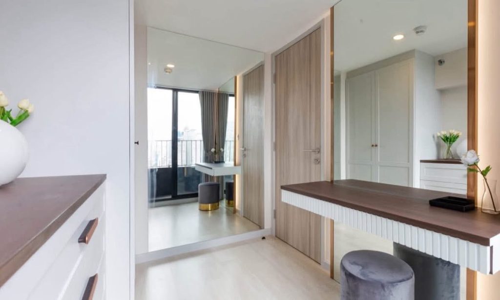 Duplex One Bedroom Condo For Rent