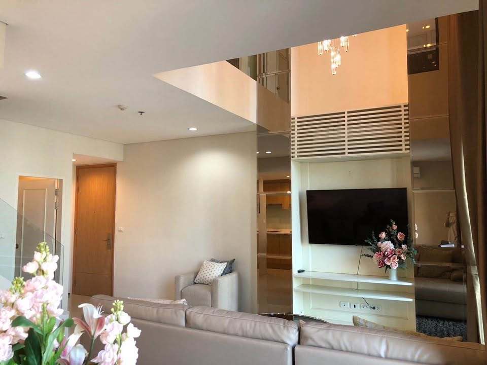 Duplex One Bedroom Condo For Rent
