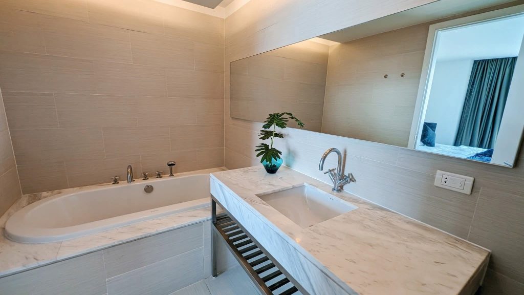 Three Bedroom Condo For Rent